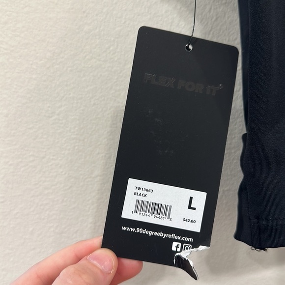 NWT 90 degree black top- large - Picture 5 of 5